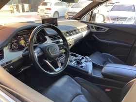 Audi Q7 vaihtoauto
