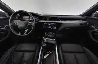 Audi Q8 e-tron vaihtoauto