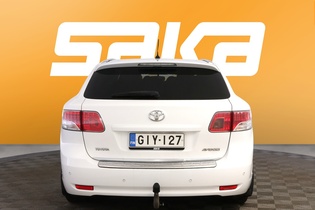 Toyota Avensis vaihtoauto