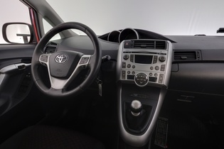 Toyota Verso vaihtoauto