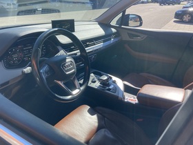 Audi Q7 vaihtoauto