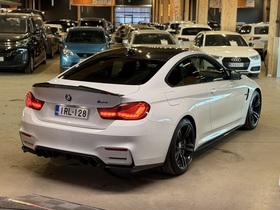 BMW M4 vaihtoauto