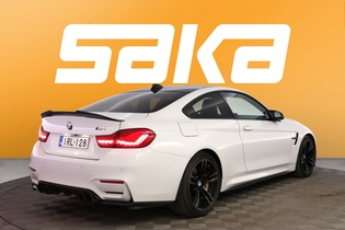 BMW M4 vaihtoauto