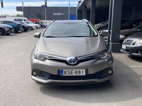 Toyota Auris vaihtoauto