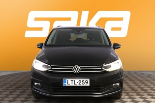 Volkswagen Touran vaihtoauto