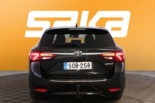 Toyota Avensis vaihtoauto