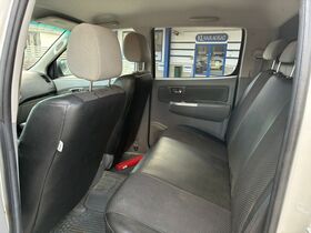 Toyota Hilux vaihtoauto