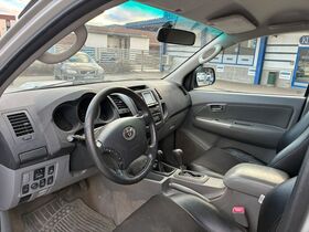 Toyota Hilux vaihtoauto