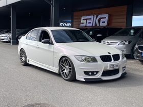 BMW 330 vaihtoauto