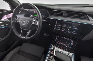 Audi Q8 e-tron vaihtoauto