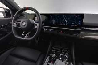 BMW i5 M60 vaihtoauto