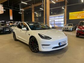 Tesla Model 3 vaihtoauto