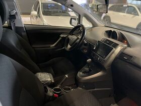 Toyota Verso vaihtoauto
