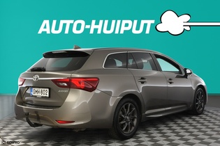 Toyota Avensis vaihtoauto