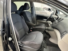 Mitsubishi Grandis vaihtoauto