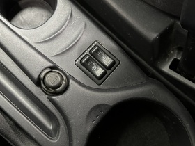 Mitsubishi Grandis vaihtoauto