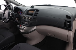 Mitsubishi Grandis vaihtoauto