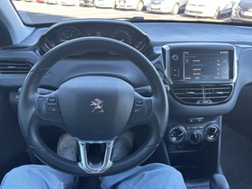 Peugeot 208 vaihtoauto