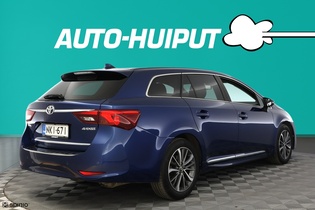 Toyota Avensis vaihtoauto