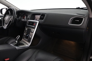 Volvo V60 Cross Country vaihtoauto