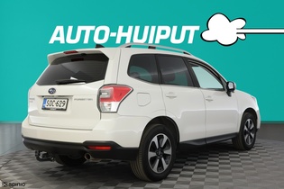 Subaru Forester vaihtoauto