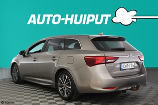 Toyota Avensis vaihtoauto