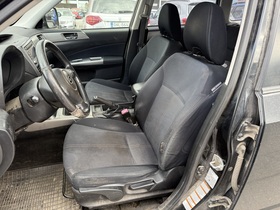 Subaru Forester vaihtoauto