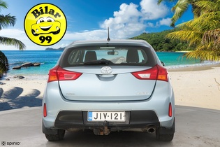 Toyota Auris vaihtoauto