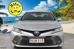 Toyota Camry vaihtoauto