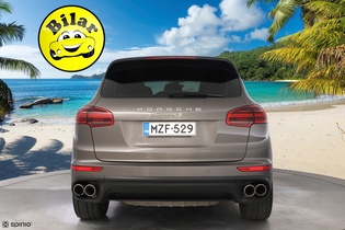 Porsche Cayenne vaihtoauto