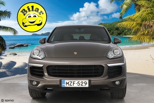Porsche Cayenne vaihtoauto
