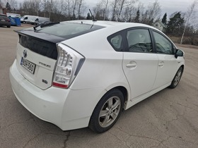 Toyota Prius vaihtoauto