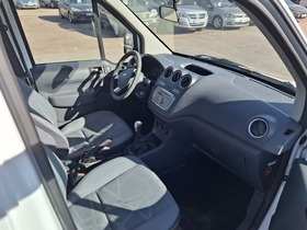 Ford Transit Connect vaihtoauto