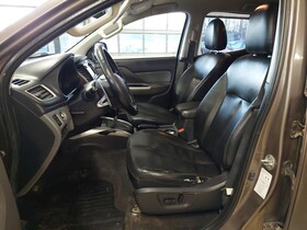 Mitsubishi L200 vaihtoauto