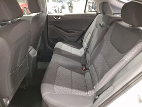 Hyundai IONIQ plug-in vaihtoauto