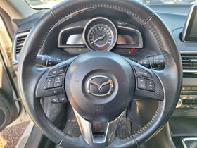 Mazda 3 vaihtoauto