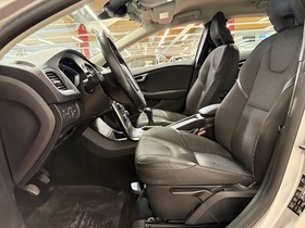 Volvo V40 Cross Country vaihtoauto