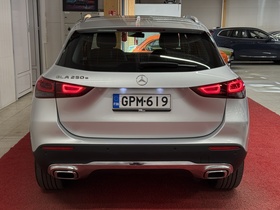 Mercedes-Benz GLA vaihtoauto