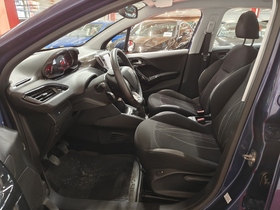 Peugeot 208 vaihtoauto