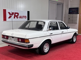 Mercedes-Benz 230 vaihtoauto