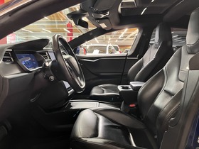 Tesla Model S vaihtoauto