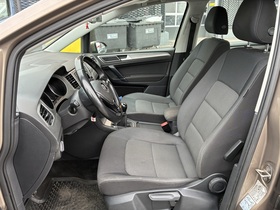 Volkswagen Golf Sportsvan vaihtoauto