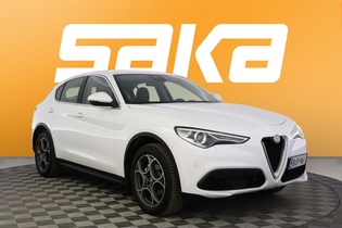 Alfa Romeo Stelvio vaihtoauto