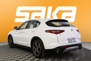 Alfa Romeo Stelvio vaihtoauto