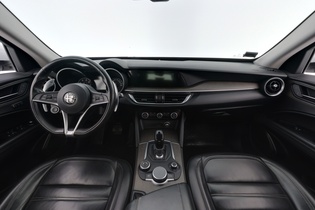 Alfa Romeo Stelvio vaihtoauto