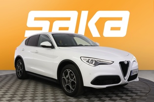 Alfa Romeo Stelvio vaihtoauto