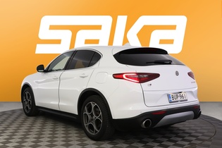 Alfa Romeo Stelvio vaihtoauto