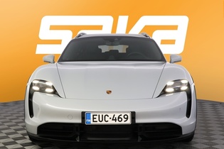 Porsche Taycan vaihtoauto