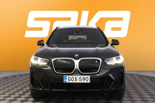 BMW iX3 vaihtoauto
