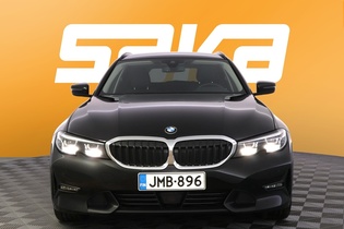 BMW 320 vaihtoauto